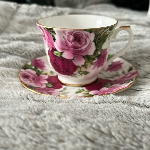 Allyn Nelson fine bone floral China tea cup and saucer - Picture 1 of 6